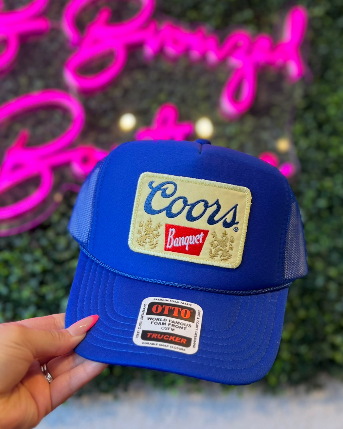 BANQUET blue HAT