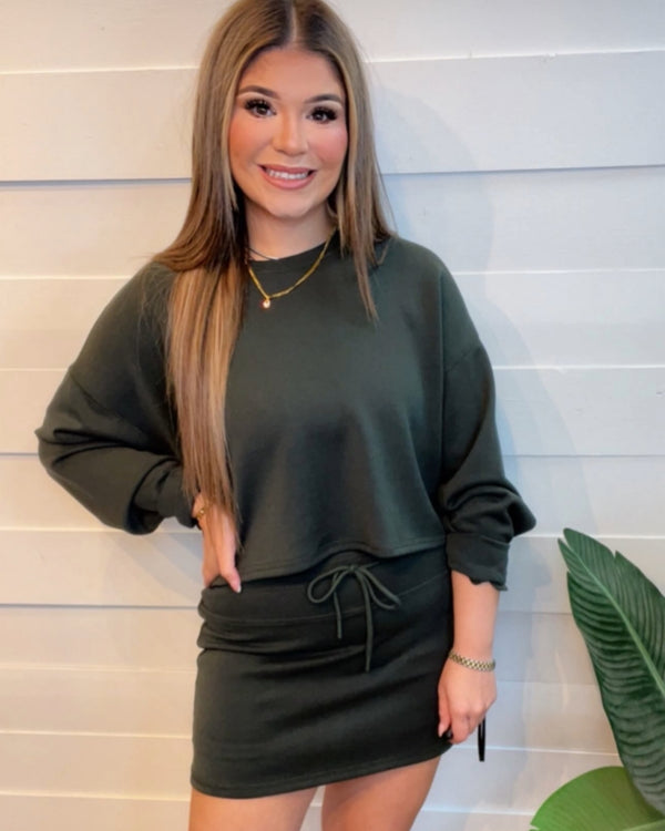 Sophia Lounge Crew Neck & Skort in HUNTER