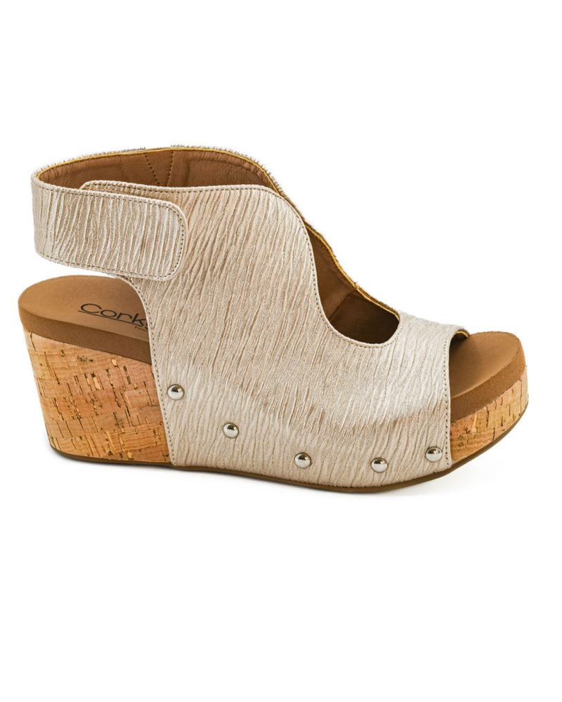 Corky's Frisky in Champagne Wedge