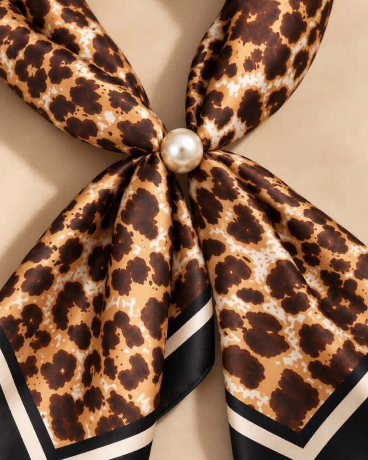 Ready To Wear Magnet Scarf Leopard