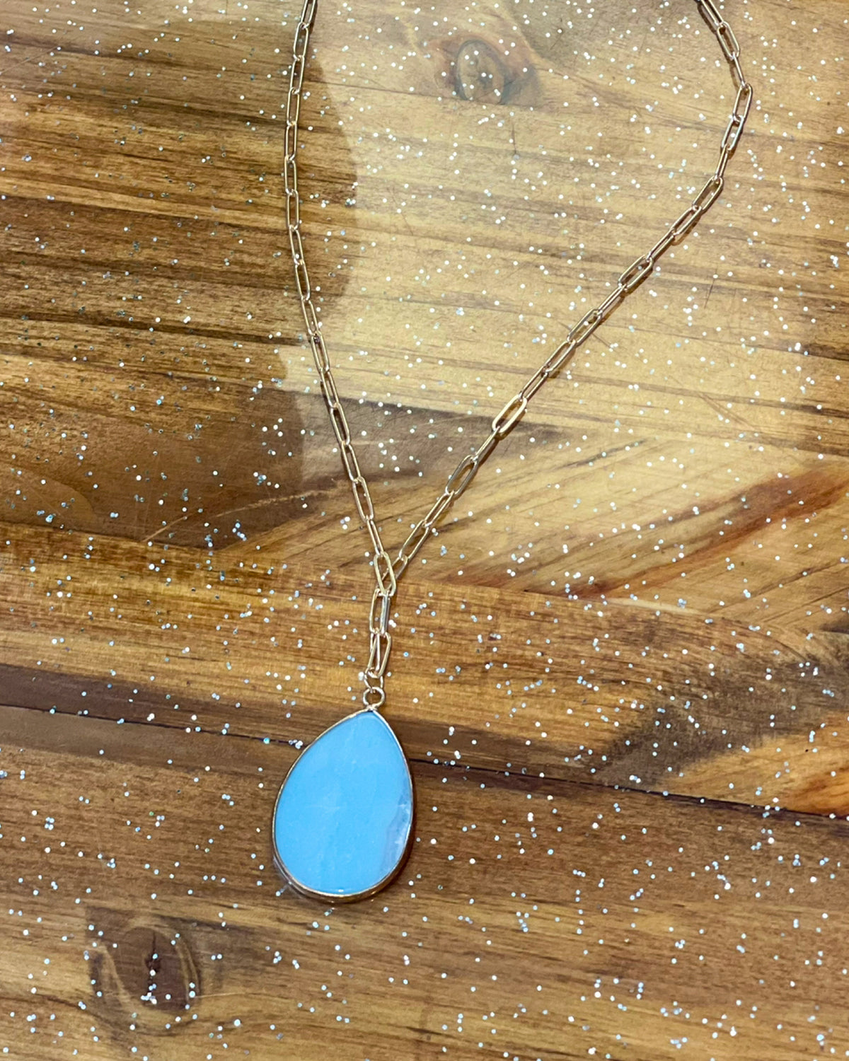 Tell your Tale Necklace & Studs
