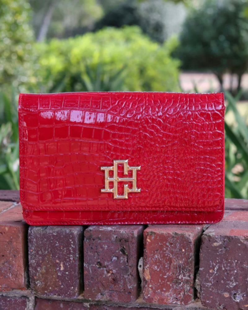 Bryn Clutch Crossbody