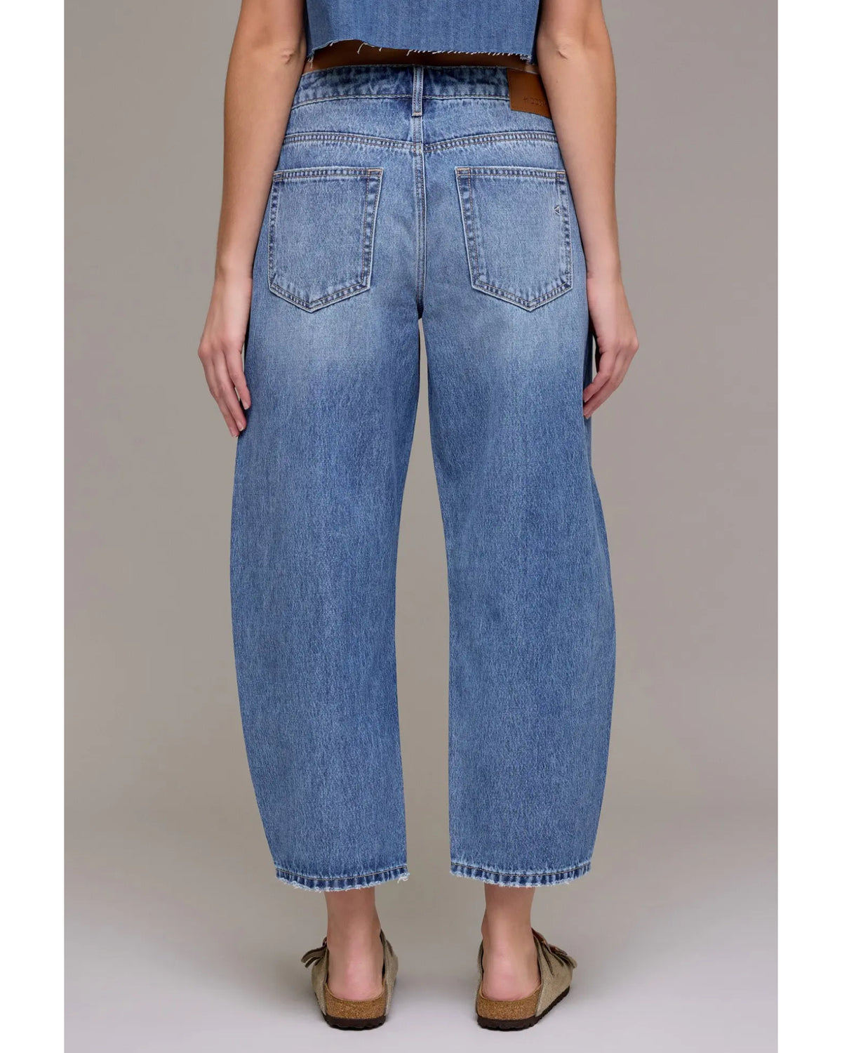 Medium Dark 25in. Inseam Crop HIDDEN Barrel Jean
