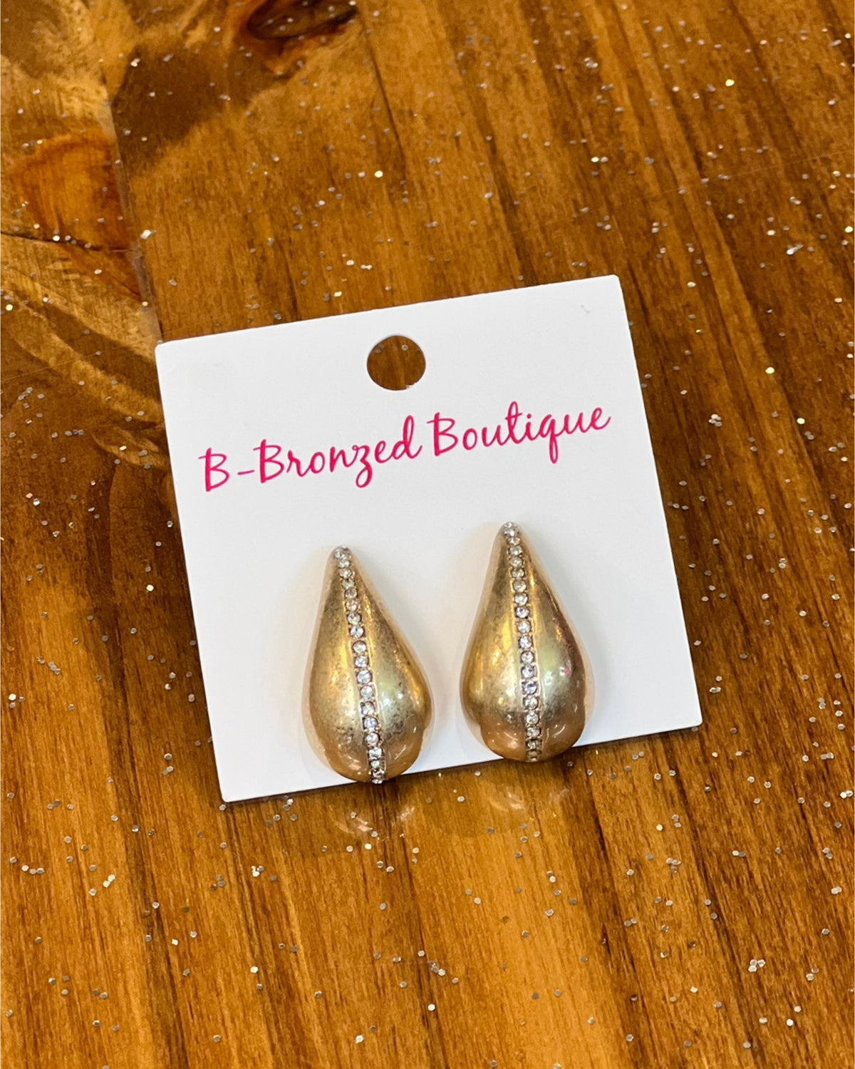 Rhinestone Studded Earring Drop in Gold