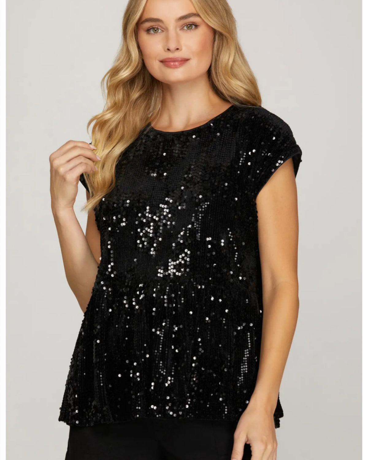 Elevate your Night in Sequins Top