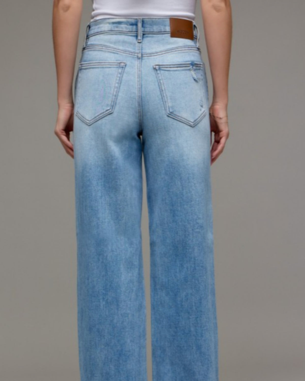 Light Wash Distressed Stretch Dad Jean