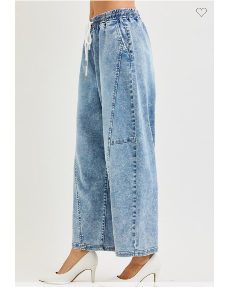 Easy Street Barrel Jean