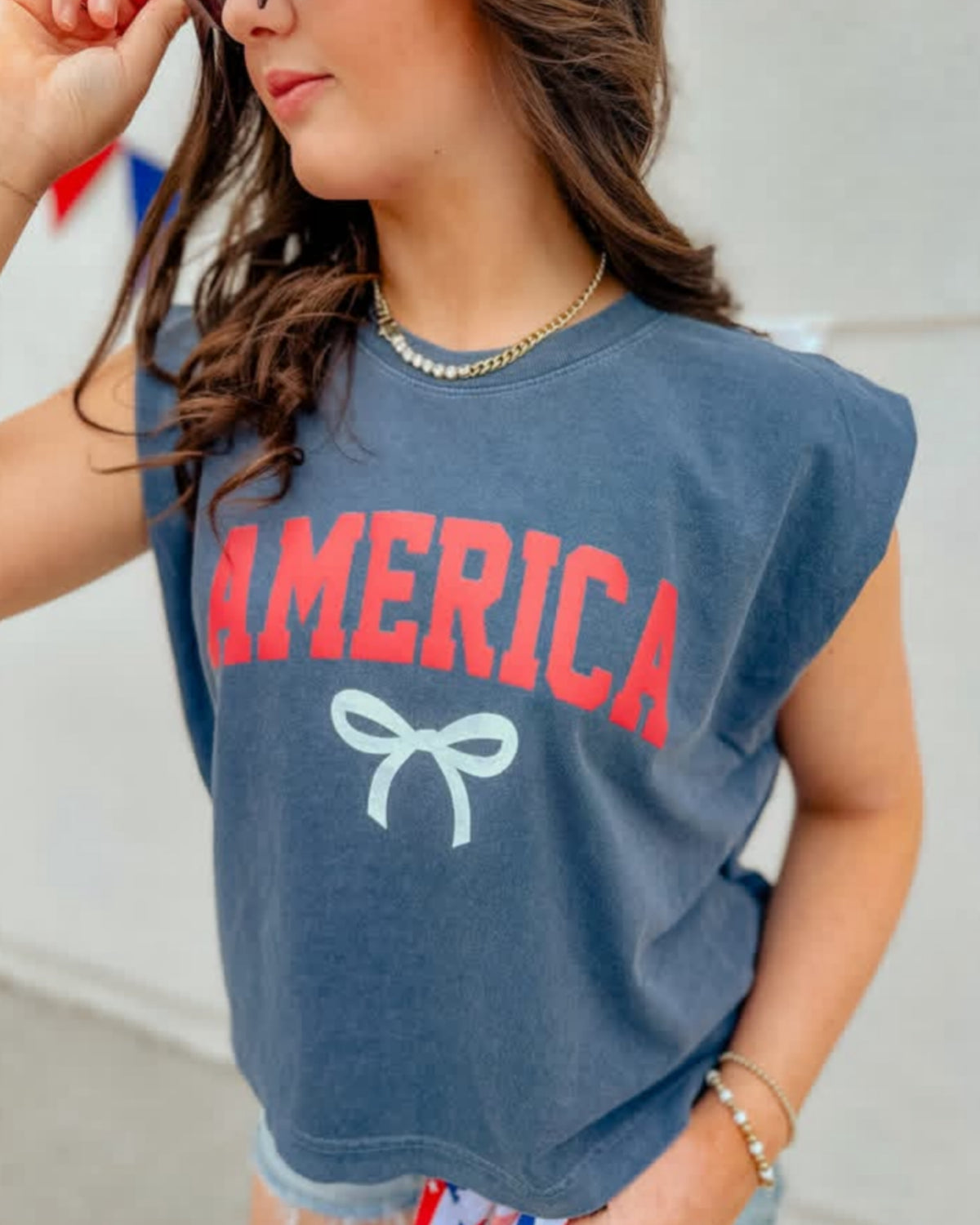 AMERICA Bow tee