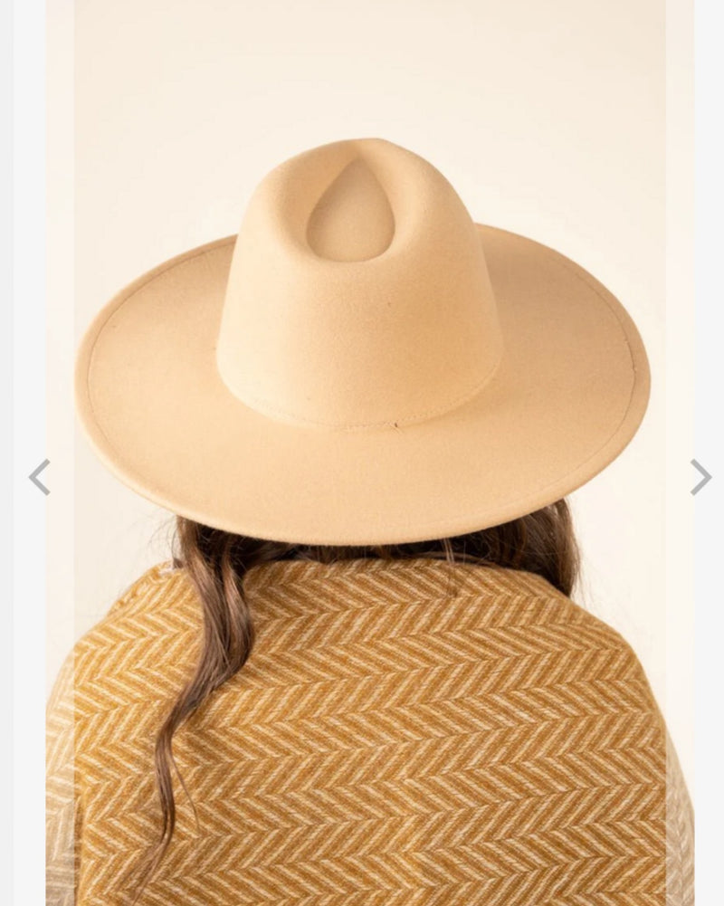 Desperado Felt Hat in Almond