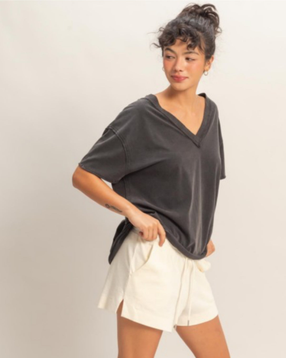 Oversized Mineral Wash V-neck Tee