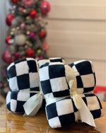 Fleece Checkered Throw