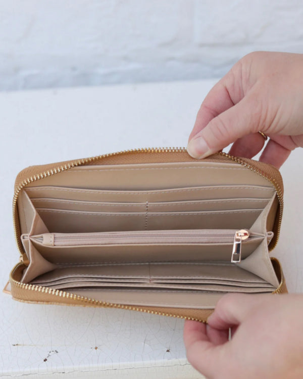 Penelope Wallet in Woven Almond