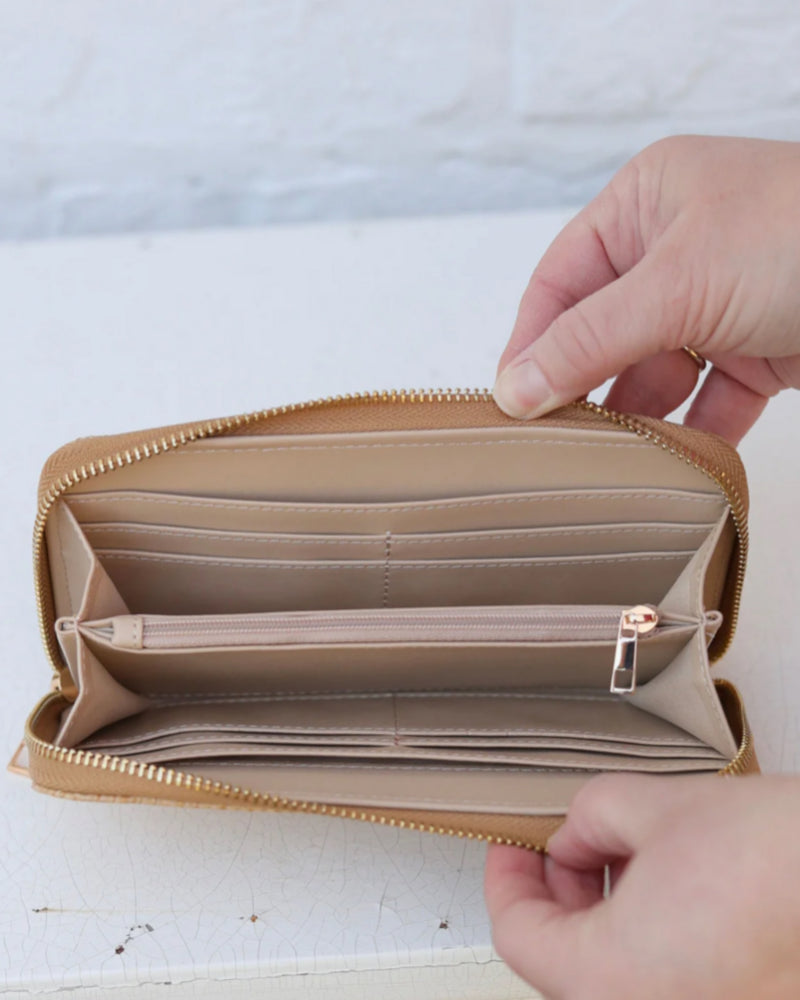 Penelope Wallet in Woven Almond