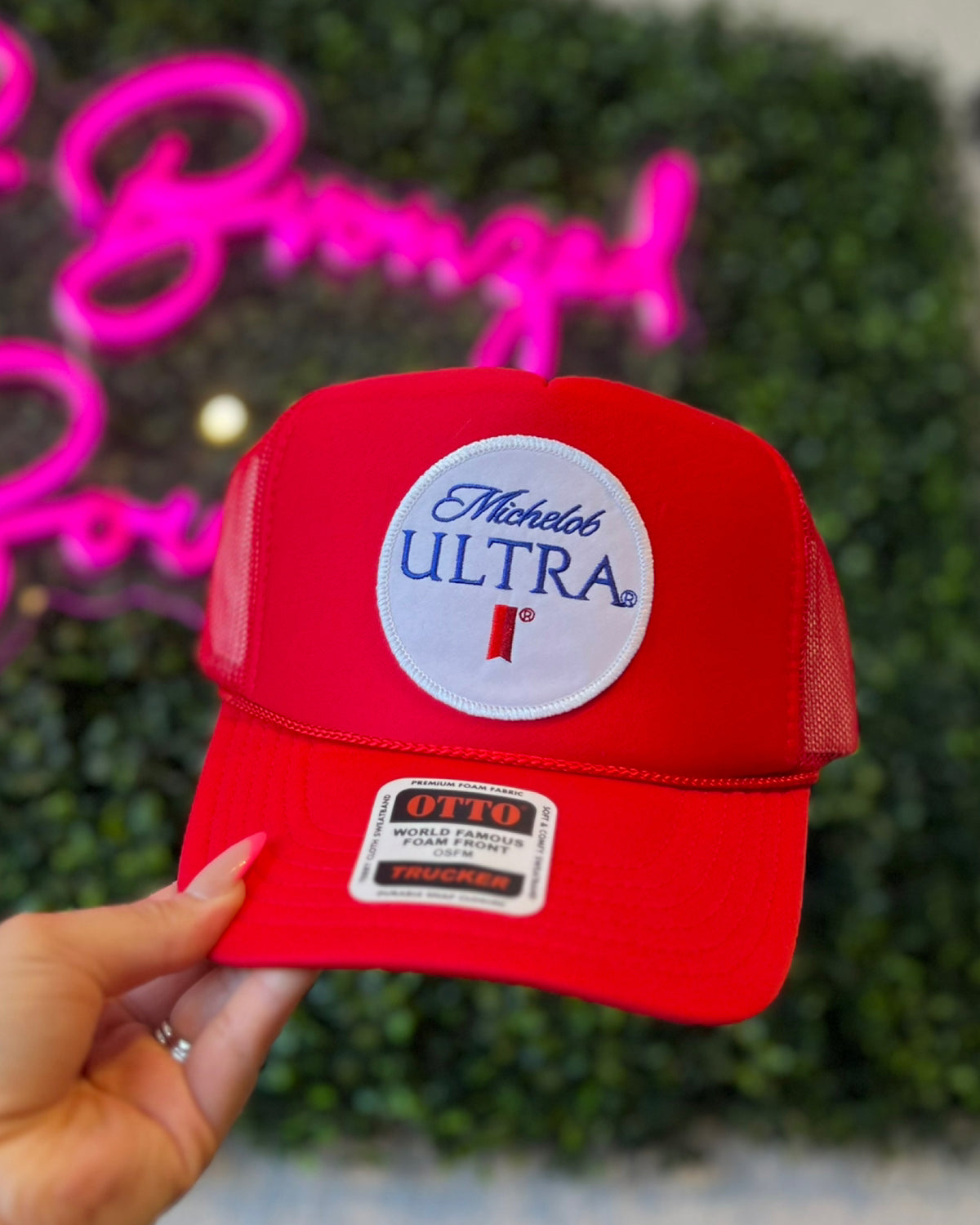 ULTRA red HAT