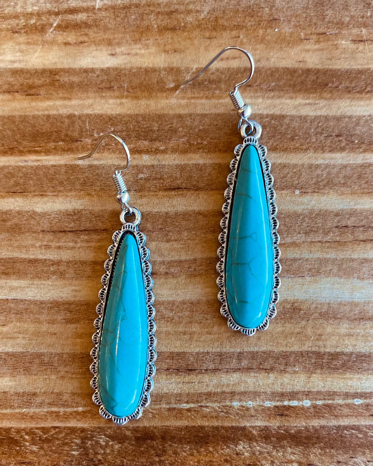 Tranquil Nights Drop Earring